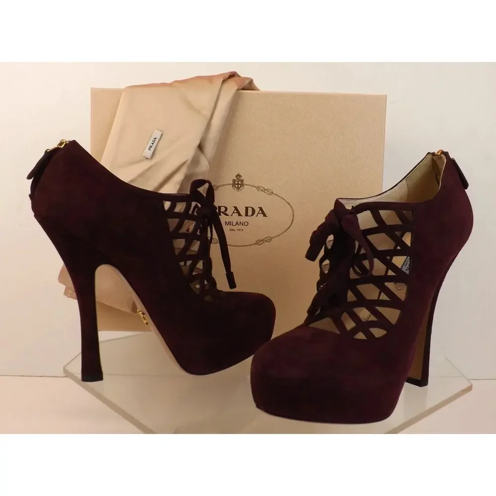NIB PRADA 1IP156 BURGUNDY SUEDE CAGE CORSET LACE UP BACK ZIP PLATFORM PUMPS 38.5